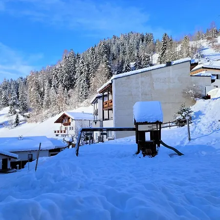 Dawin By Interhome 公寓